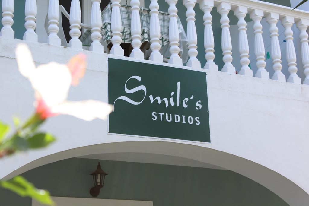 Smile'S Studios Циливи Экстерьер фото